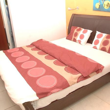 Sarges Hotel Serrekunda Esterno foto